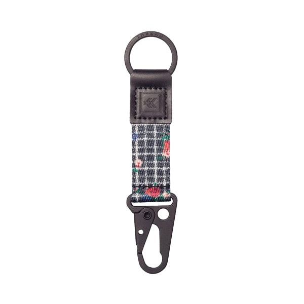 thread clip keychain Ava